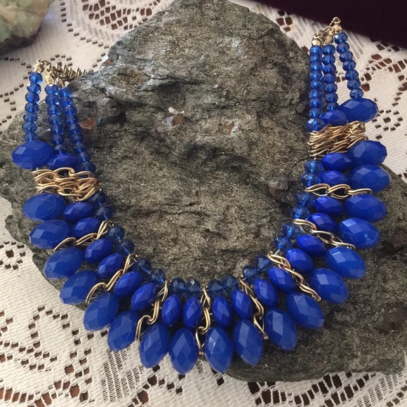 Gorgeous blue and gold necklace - Picture 4 of 5